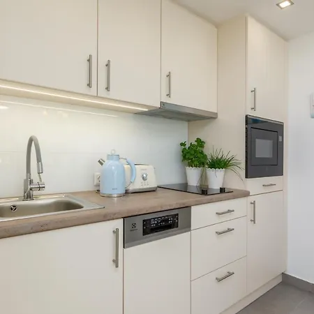 Veronikapartman - Brand New & Cozy - With Underground Garage * Hévíz